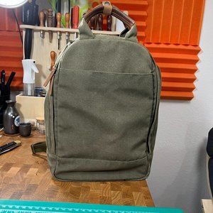 Day Owl Backpack 16L Olive Green